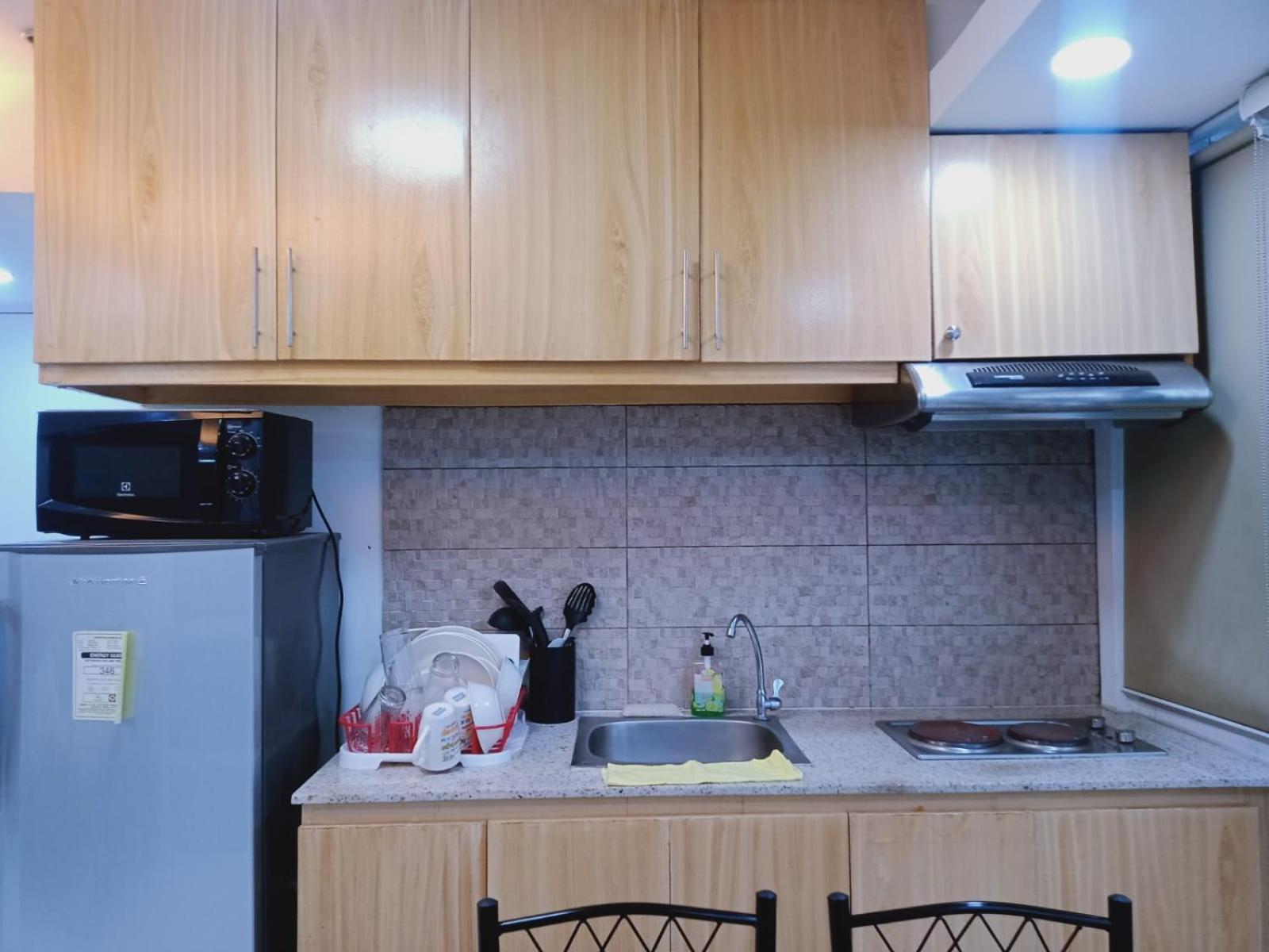 2 Bedrooms Units Forbes Area 5Th Avenue Bgc Center 마닐라 외부 사진