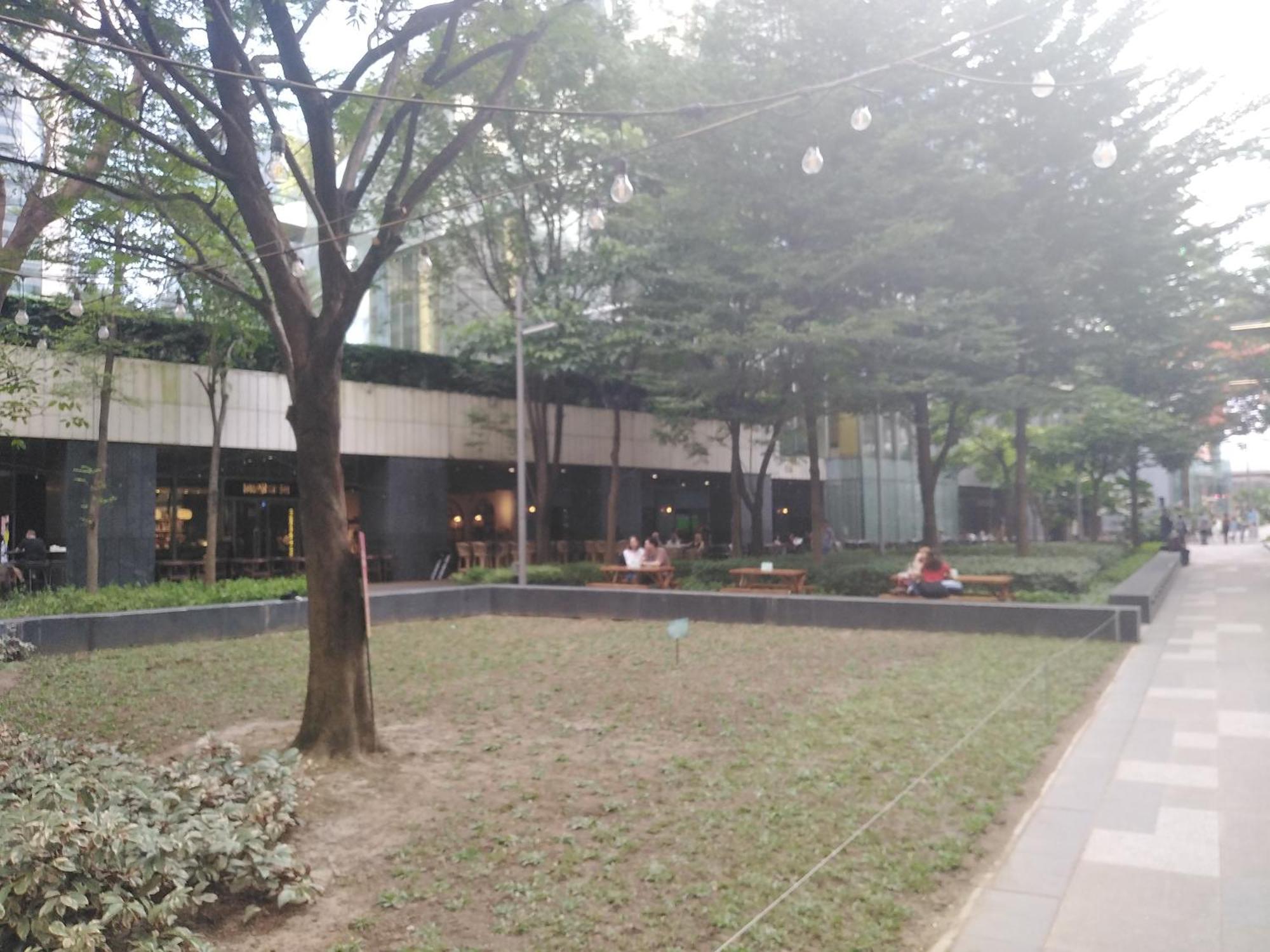 2 Bedrooms Units Forbes Area 5Th Avenue Bgc Center 마닐라 외부 사진