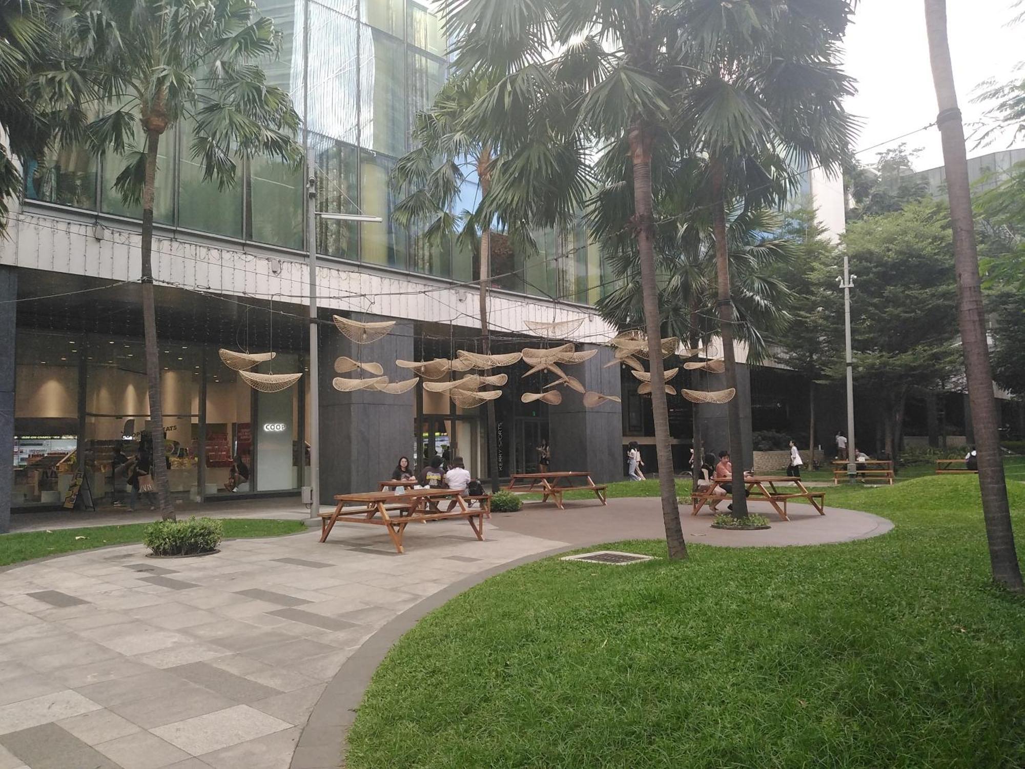 2 Bedrooms Units Forbes Area 5Th Avenue Bgc Center 마닐라 외부 사진
